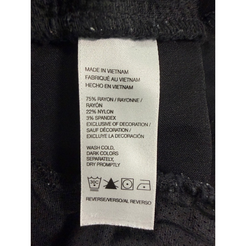 IZOD Golf Shorts Womens 14 Black Stretch Zipper Pockets Flat Front Activewear - Picture 5 of 8